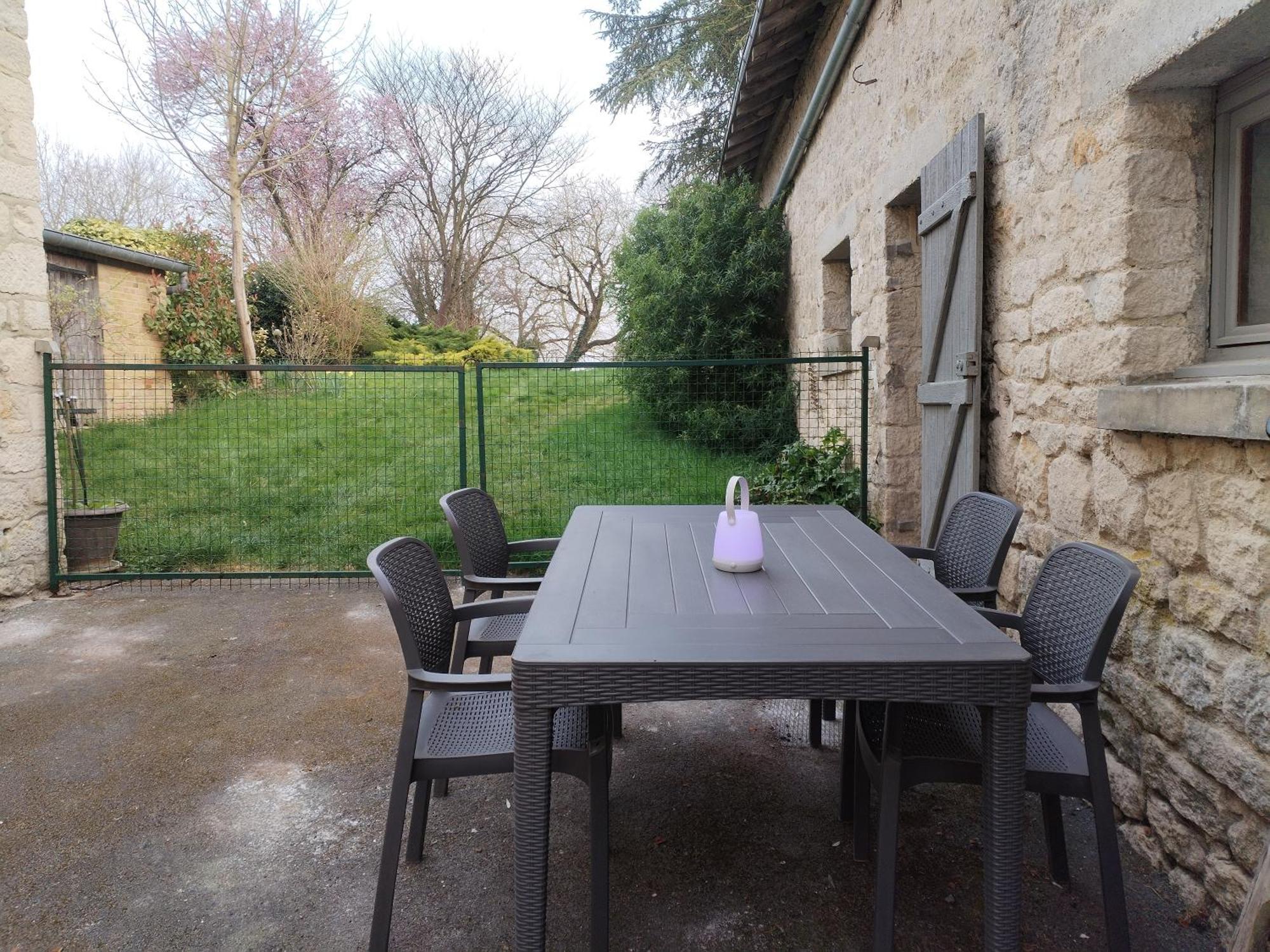 Hedoniste 1 Herpy-l'Arlesienne Exterior foto