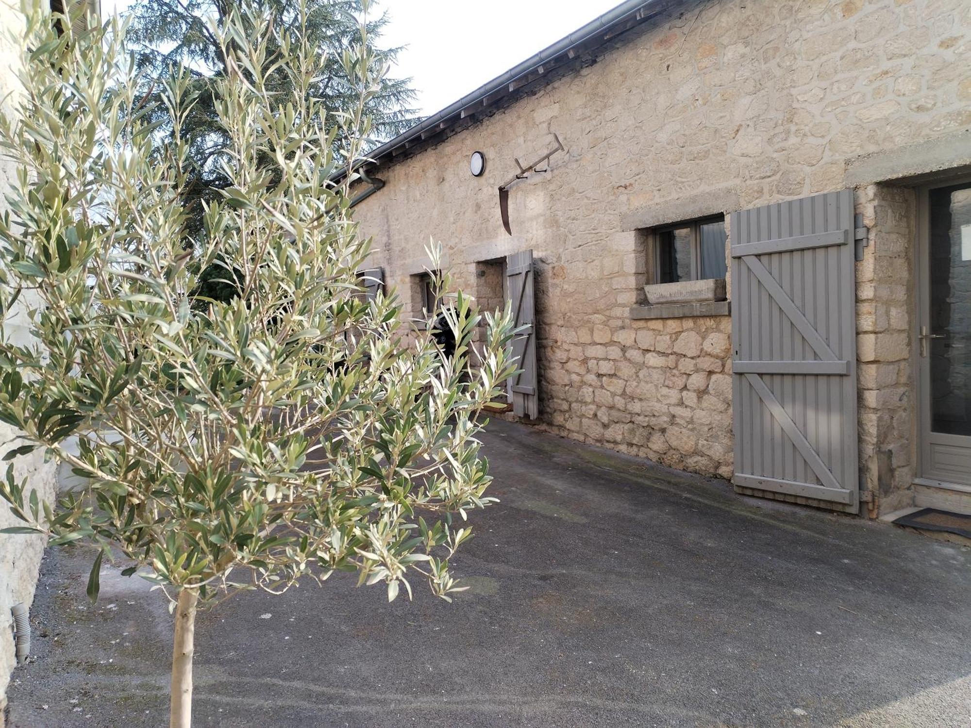 Hedoniste 1 Herpy-l'Arlesienne Exterior foto